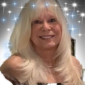 Meet your Posher, Debi